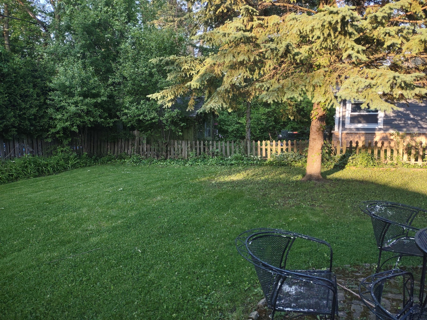 132 Glenview Road Glenview, IL 60025 - Photo 10 of 26