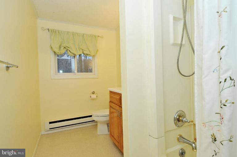 3713 Buffalo Road New Windsor, MD 21776 - Photo 13 of 20 Bath #1
