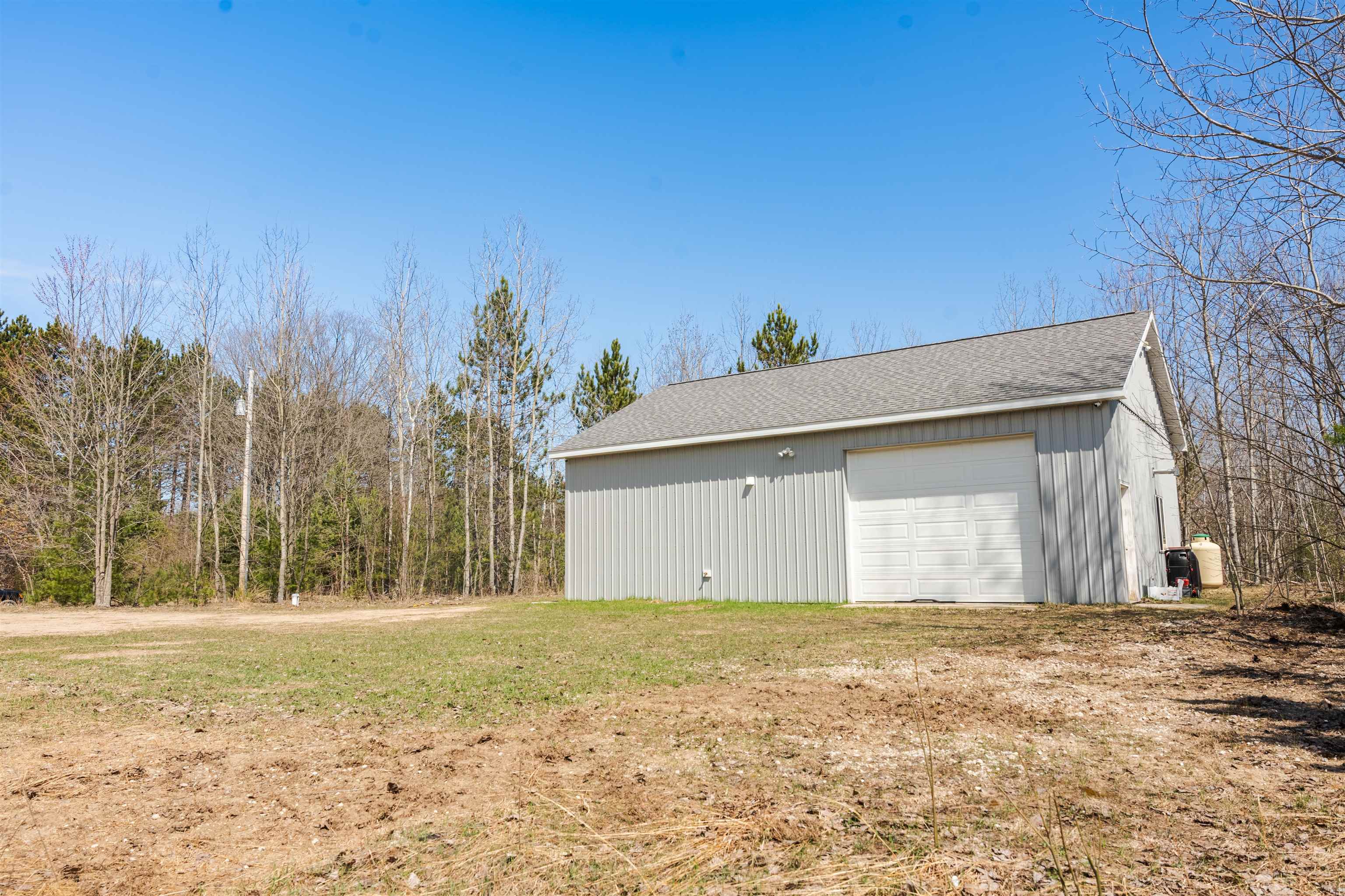 3775 West County Line Road Buckley, MI 49620 - Photo 16 of 28