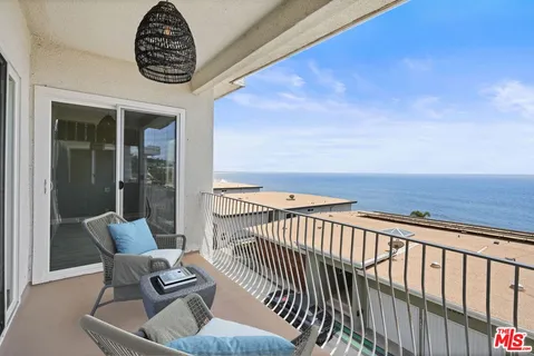 $4,850,000 | 18103 Coastline Drive, Malibu, CA 90265