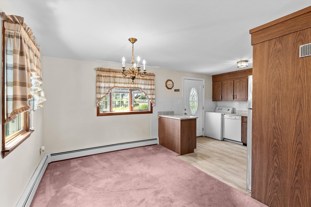 9 Bowen Road Peabody, MA 01960 - Photo 8 of 39 Gallery Image 8