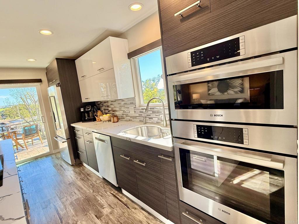 3743 Hickory Way Oceanside, CA 92057 - Photo 12 of 53