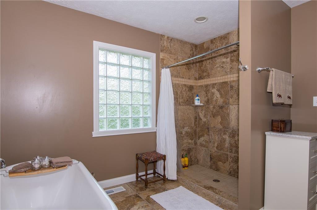1735 Stafford Road Plainfield, IN 46168 - Photo 15 of 33 Gallery Image 15