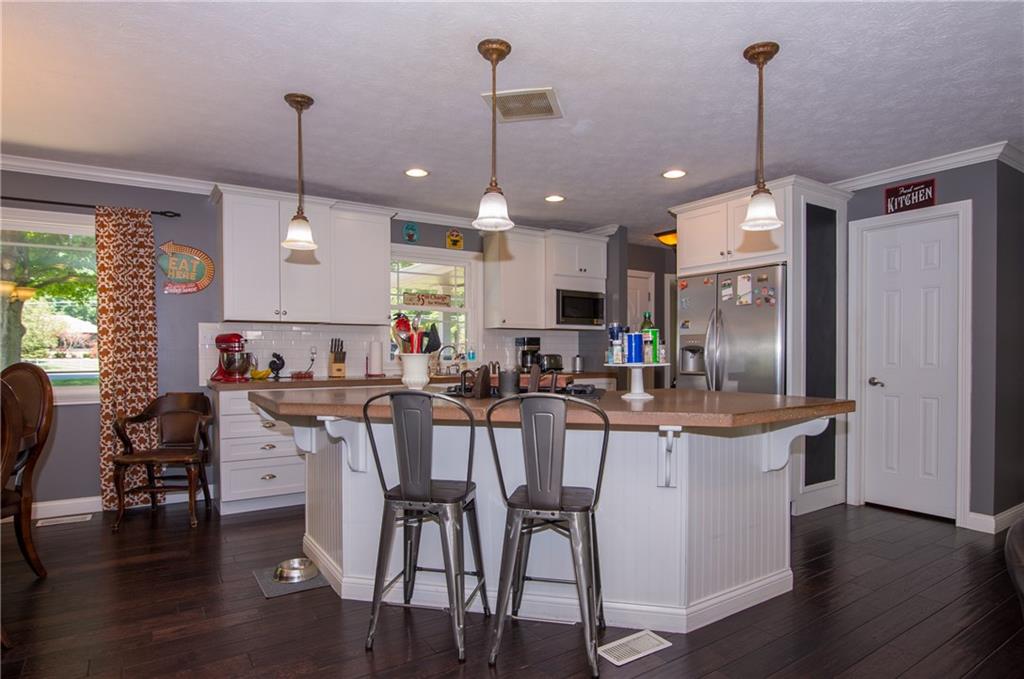 1735 Stafford Road Plainfield, IN 46168 - Photo 9 of 33 Gallery Image 9
