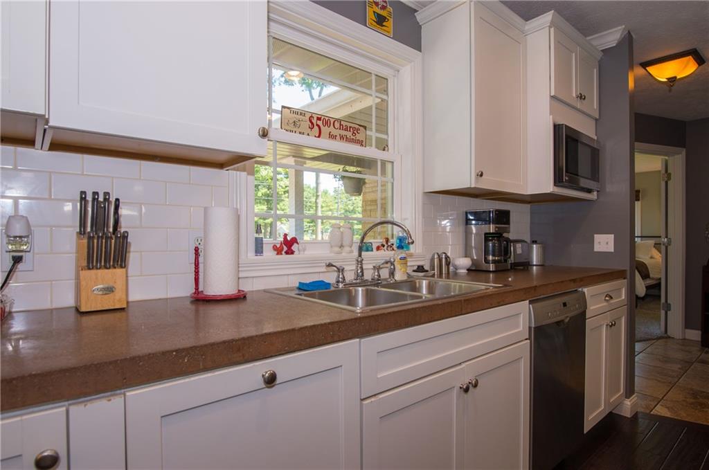1735 Stafford Road Plainfield, IN 46168 - Photo 10 of 33 Gallery Image 10
