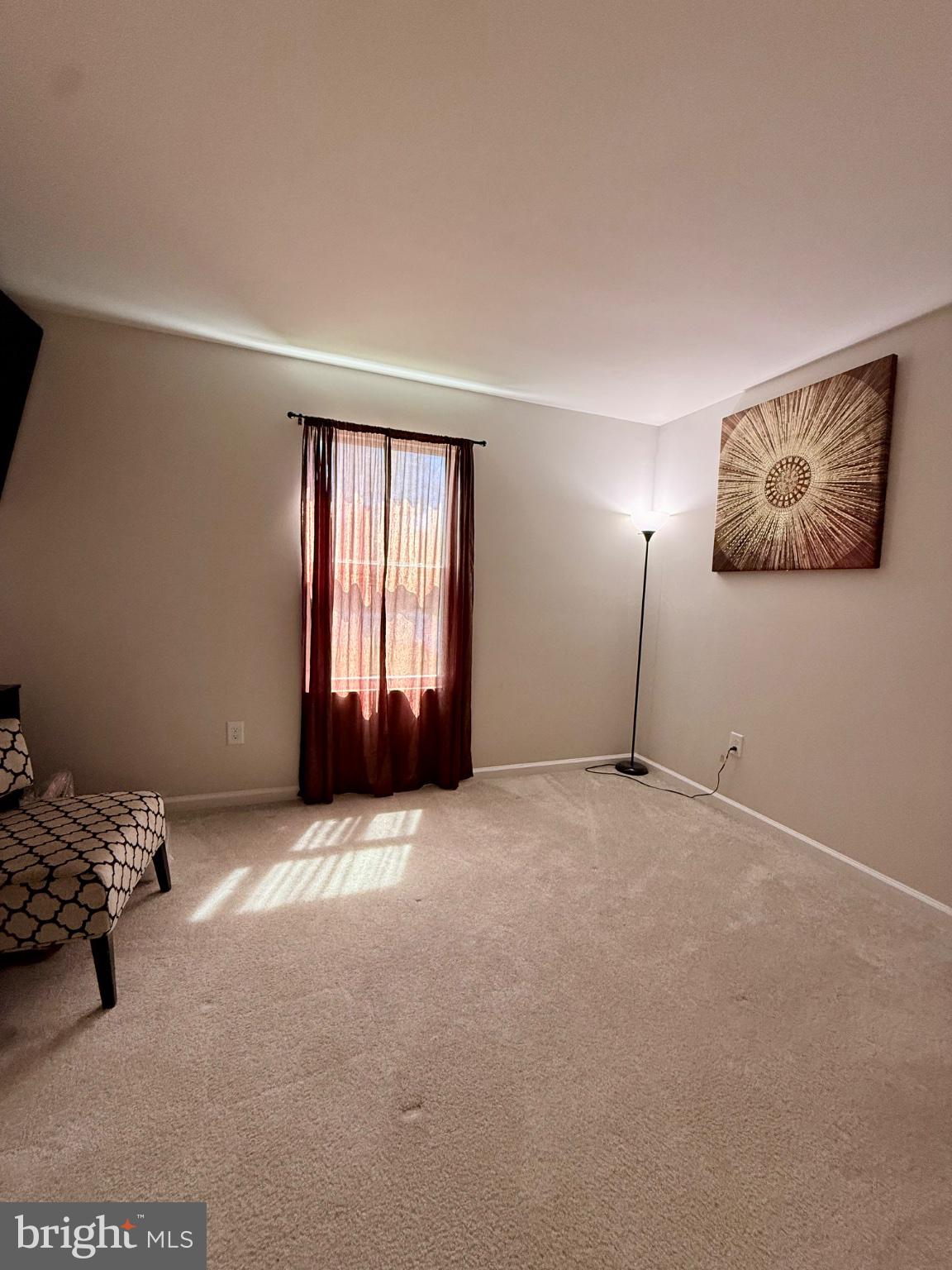 73 Gypsum Road Dover, DE 19904 - Photo 23 of 30 Bright and inviting living space.