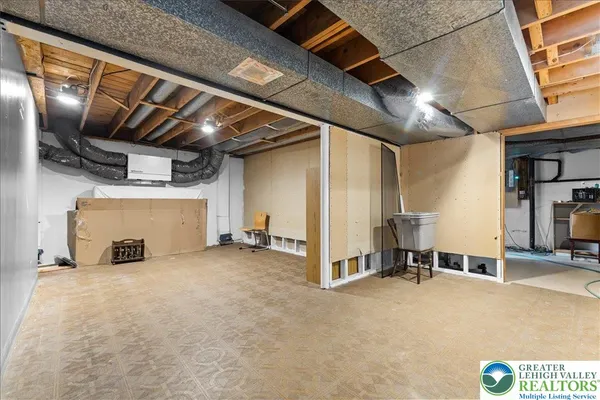 a view of a storage & utility room