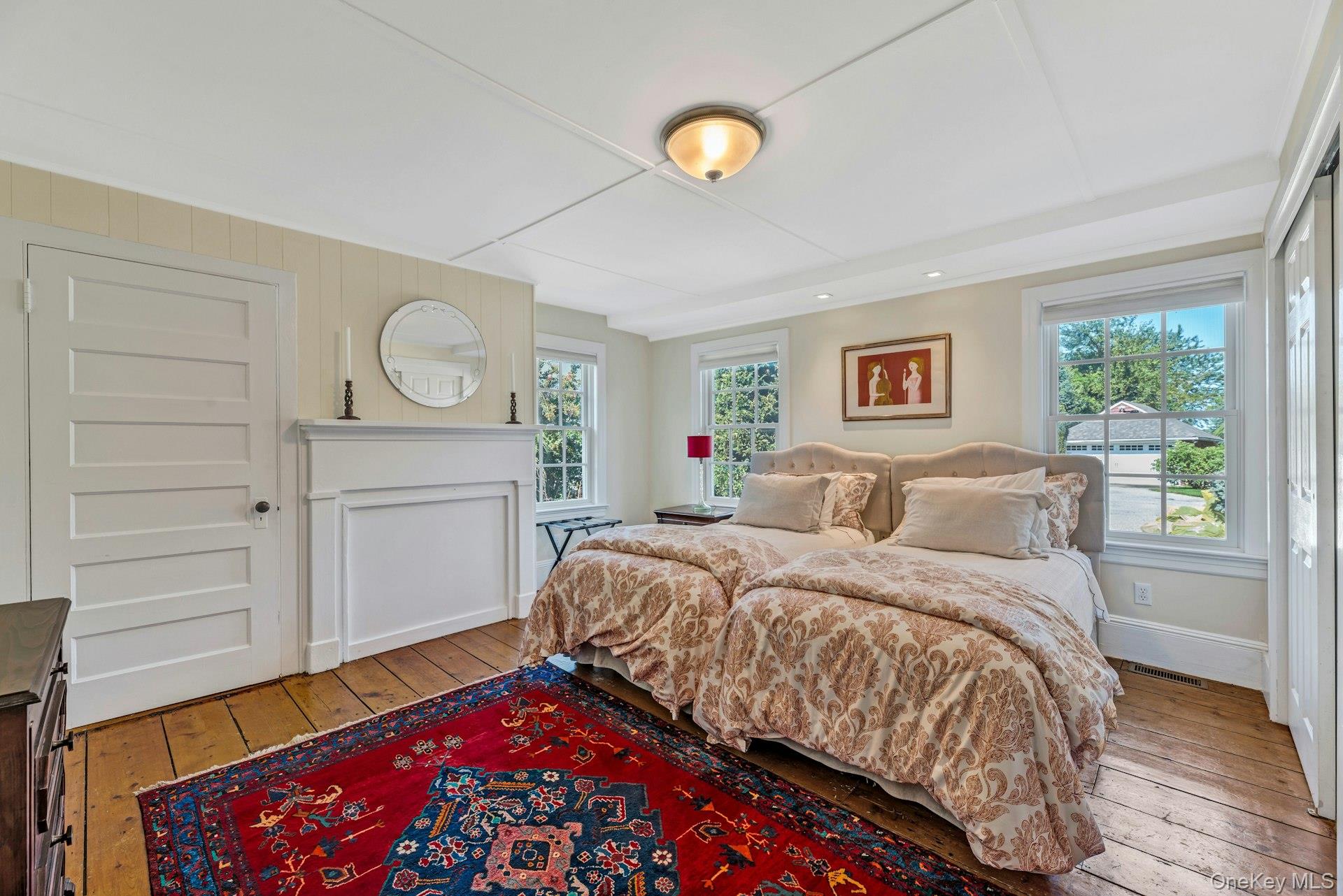 15405 Main Road Mattituck, NY 11952 - Photo 8 of 27