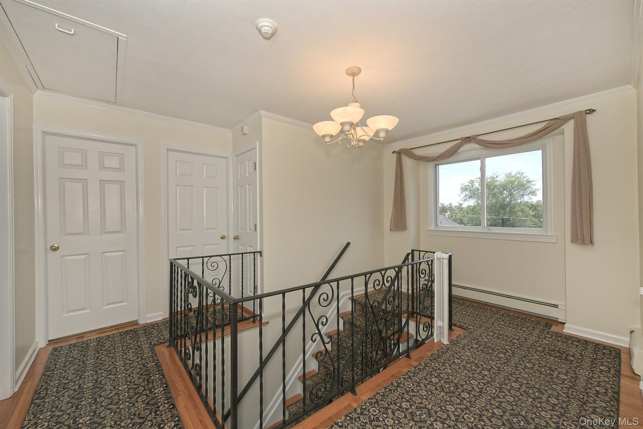 29 Abbot Road Smithtown, NY 11787 - Photo 32 of 40 Gallery Image 32