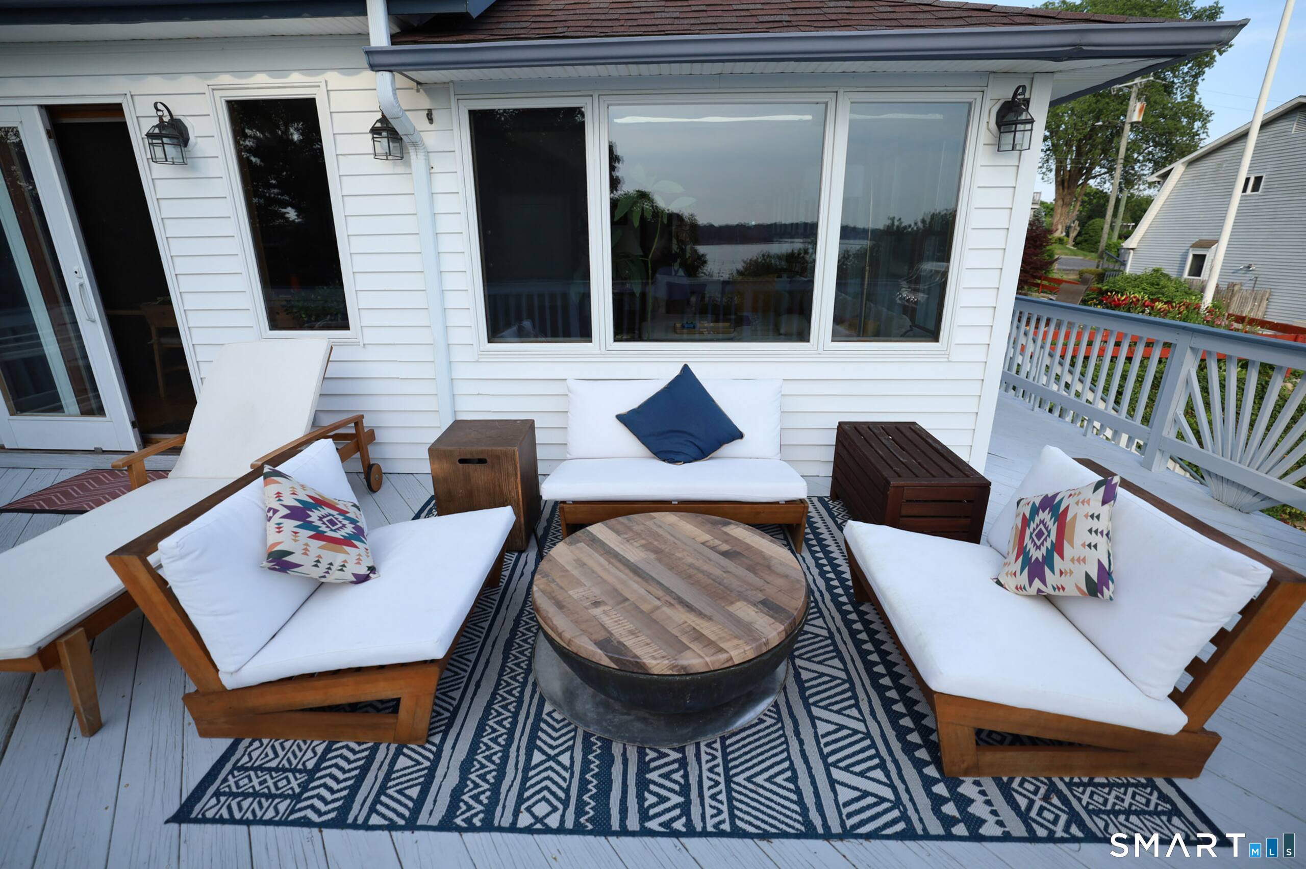 12 Arcadia Road East Lyme, CT 06357 - Photo 7 of 31 Gallery Image 7