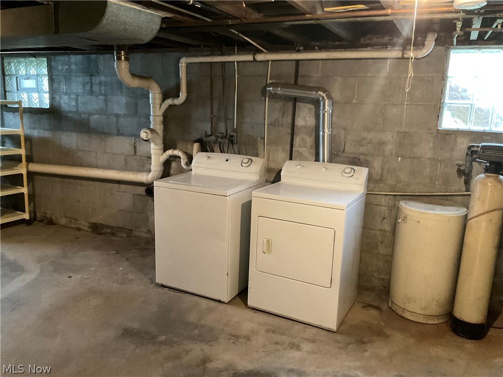 3475 South Turner Road Canfield, OH 44406 - Photo 30 of 33 Basement with washer and dryer