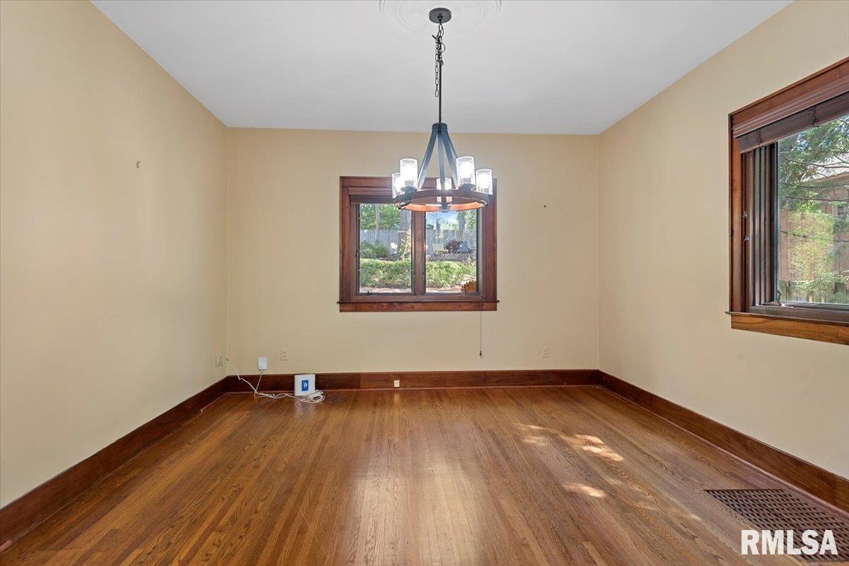 1529 Williams Boulevard Springfield, IL 62704 - Photo 15 of 51