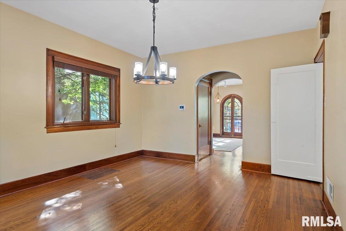 1529 Williams Boulevard Springfield, IL 62704 - Photo 17 of 51