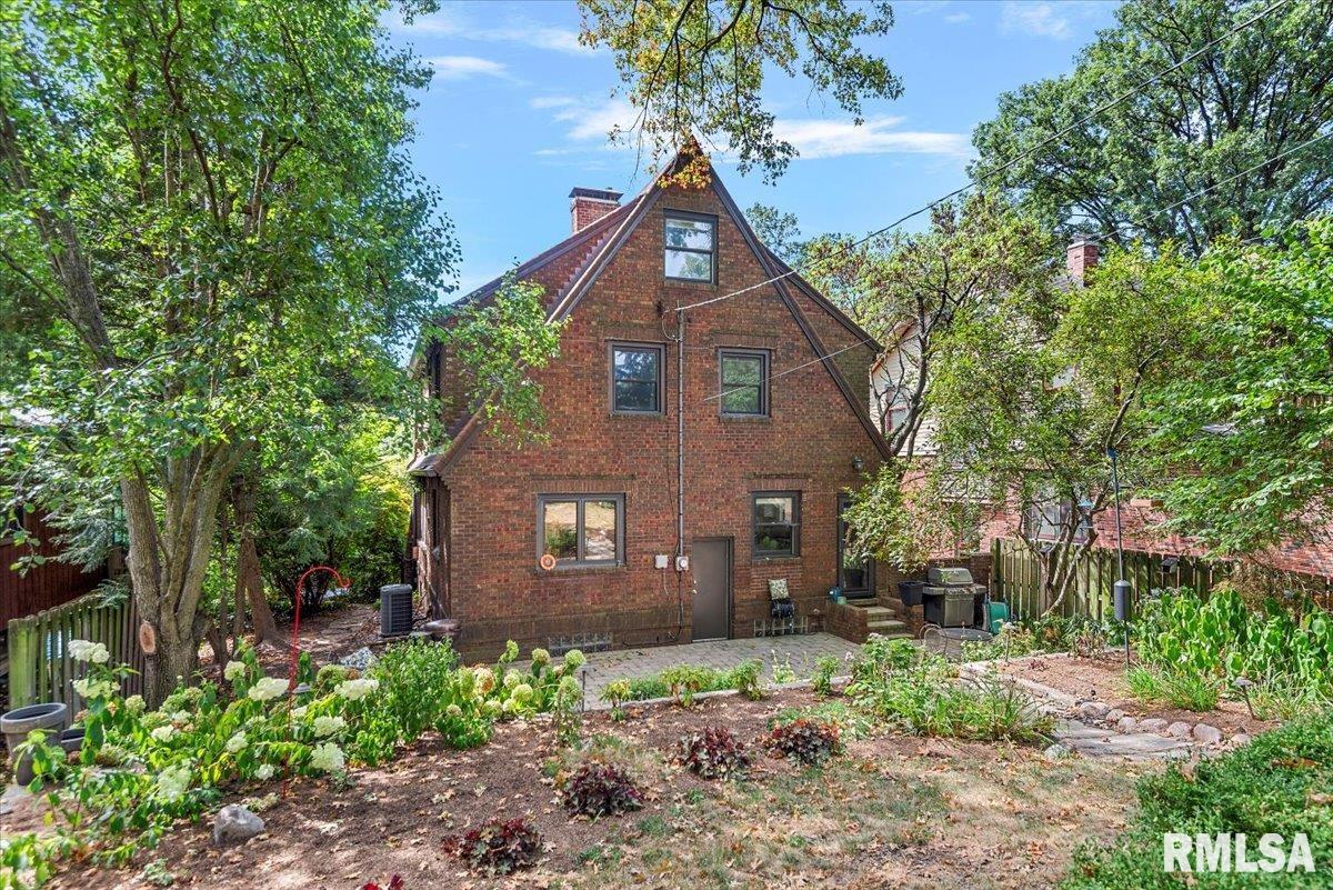 1529 Williams Boulevard Springfield, IL 62704 - Photo 45 of 51