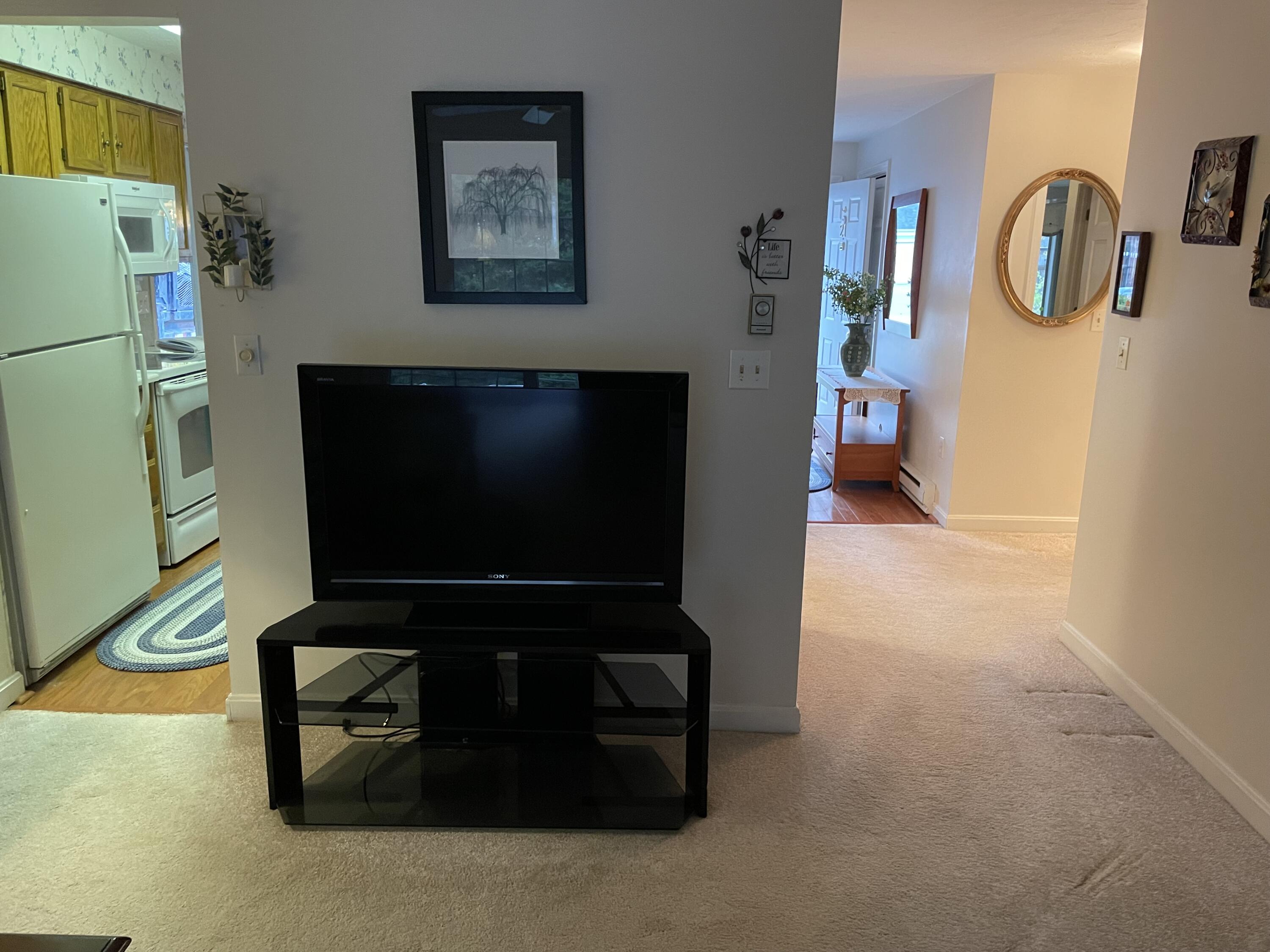 21 Stratton Road, Unit 21 Scarborough, ME 04074 - Photo 8 of 40 IMG_5877