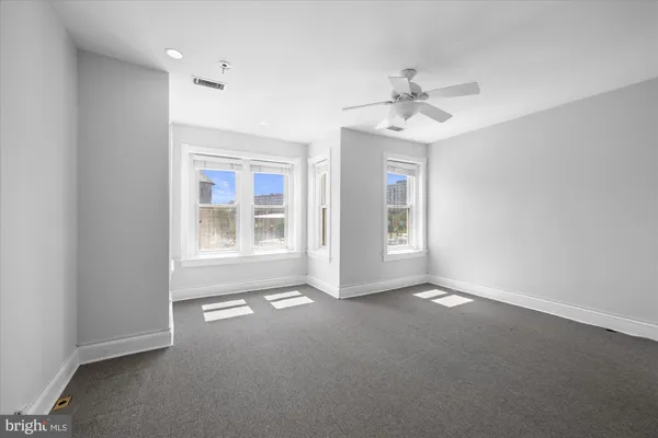 $1,195,000 | 221 M Street Northwest, Washington, DC 20001