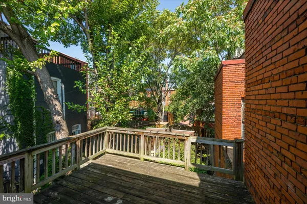 $1,195,000 | 221 M Street Northwest, Washington, DC 20001