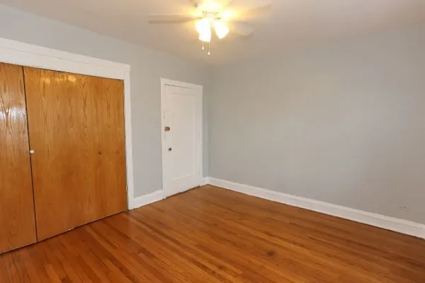 $1,295 | 4604 North Beacon Street, Unit 1E, Chicago, IL 60640