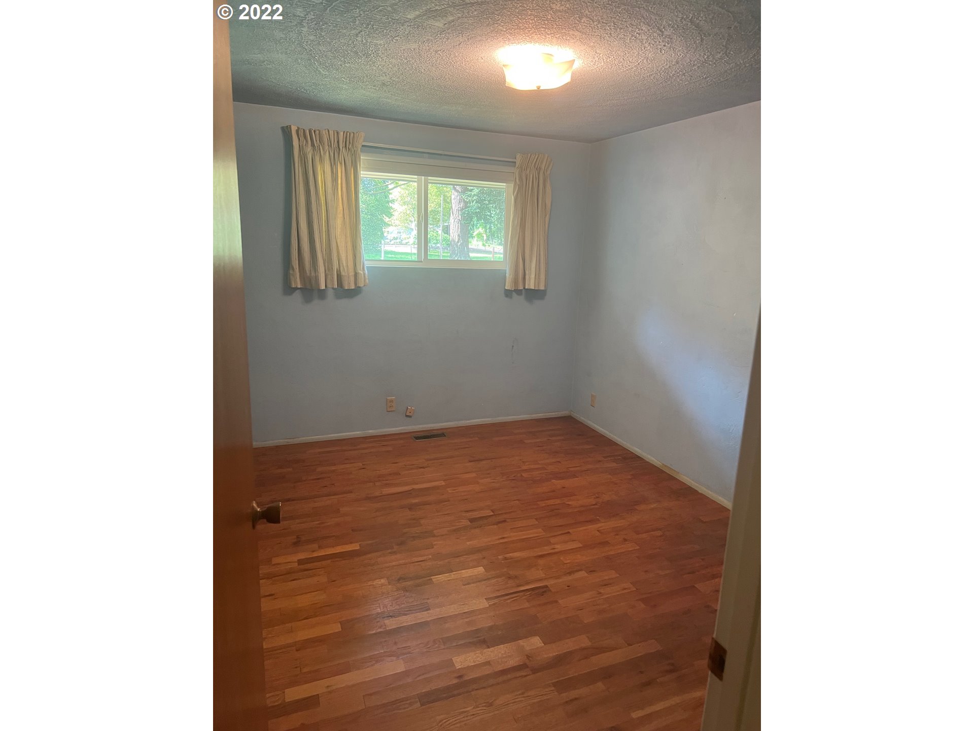 31957 Coburg Bottom Loop Road Eugene, OR 97408 - Photo 5 of 9 Gallery Image 5