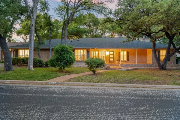 $1,150,000 | 9304 Spring Hollow Drive, Austin, TX 78750