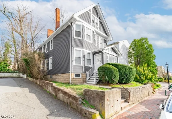 $2,295 | 70 Valley Street, South Orange, NJ 07079
