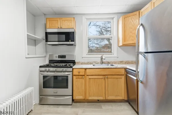 $2,295 | 70 Valley Street, South Orange, NJ 07079