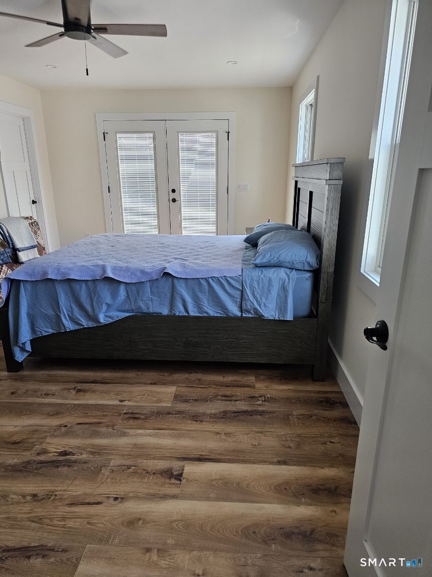 185 Shore Road Waterford, CT 06385 - Photo 16 of 23 Gallery Image 16