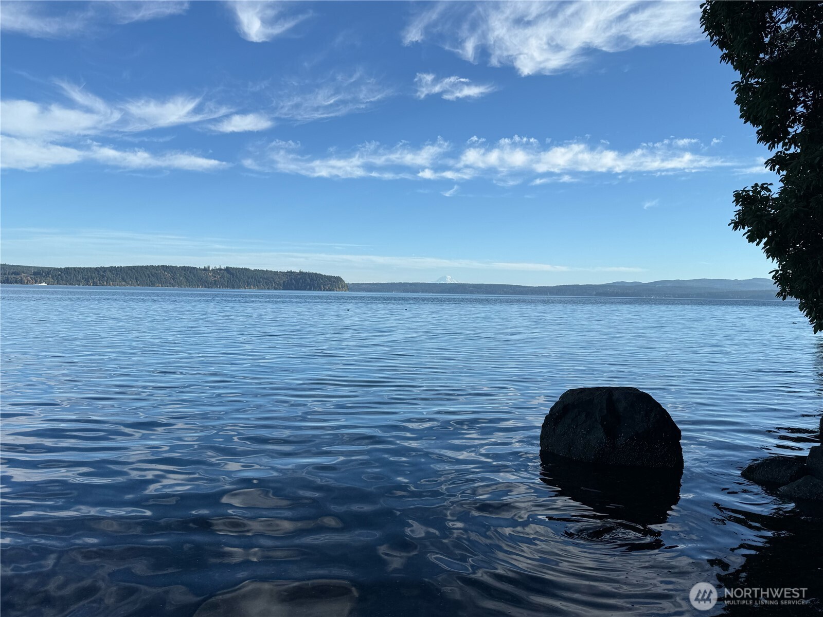 71 Seal Rock Road Brinnon, WA 98320 - Photo 20 of 22 a view of entryway with wooden floor