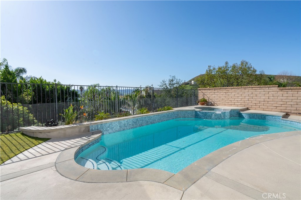 5474 Sunlight Street Simi Valley, CA 93063 - Photo 34 of 39