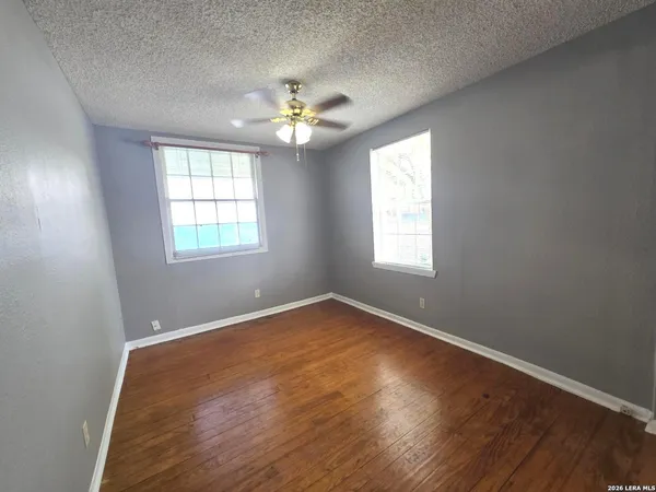 $1,500 | 7965 East 6th Street, Somerset, TX 78069