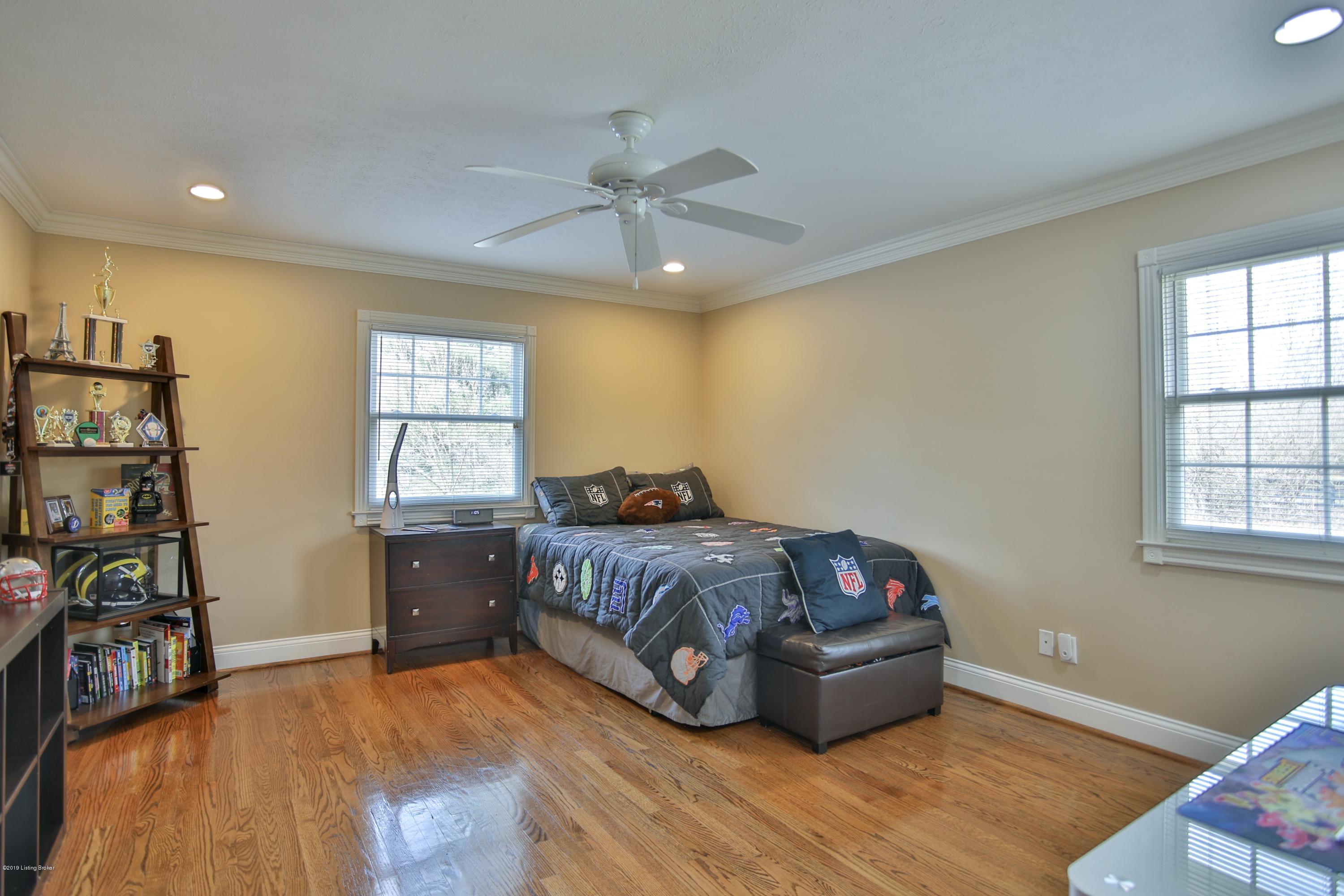 11505 Valley View Road Anchorage, KY 40223 - Photo 25 of 36 Bedroom 2