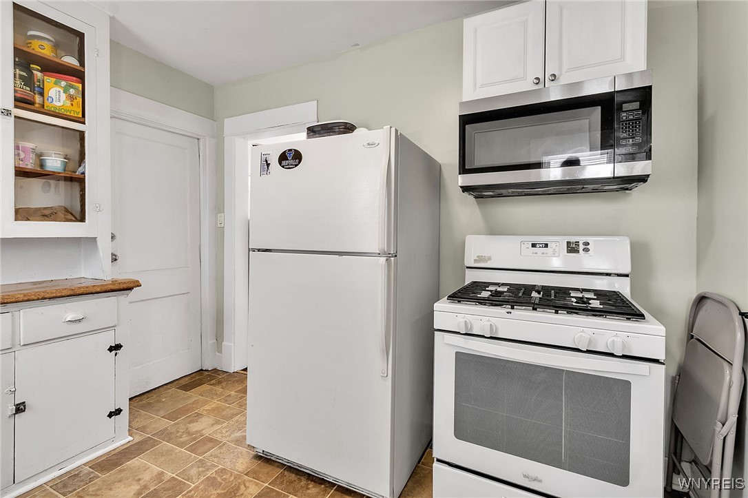 54 Merrimac Street Buffalo, NY 14214 - Photo 9 of 45