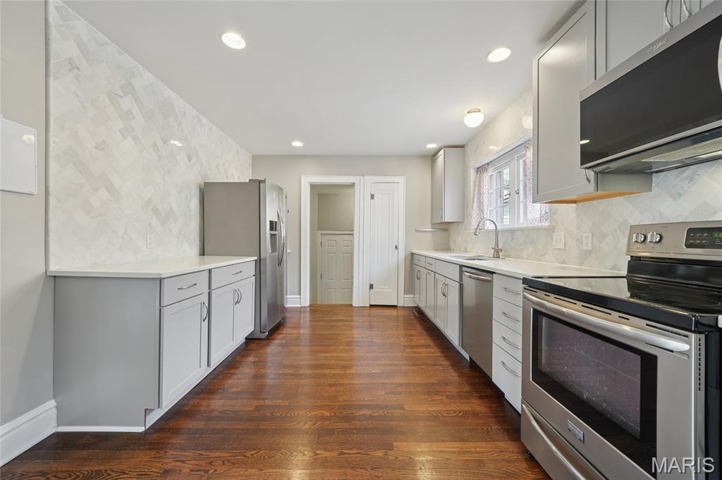 1105 North And South Road University City, MO 63130 - Photo 13 of 26