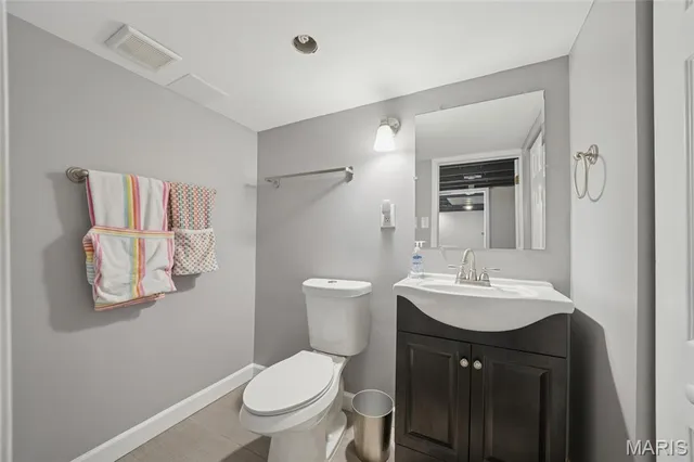 $257,900 | 1105 North And South Road, University City, MO 63130