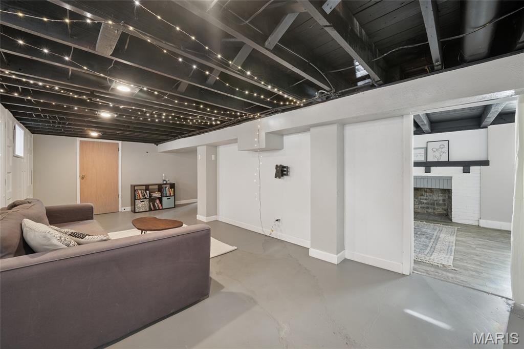 1105 North And South Road University City, MO 63130 - Photo 20 of 26