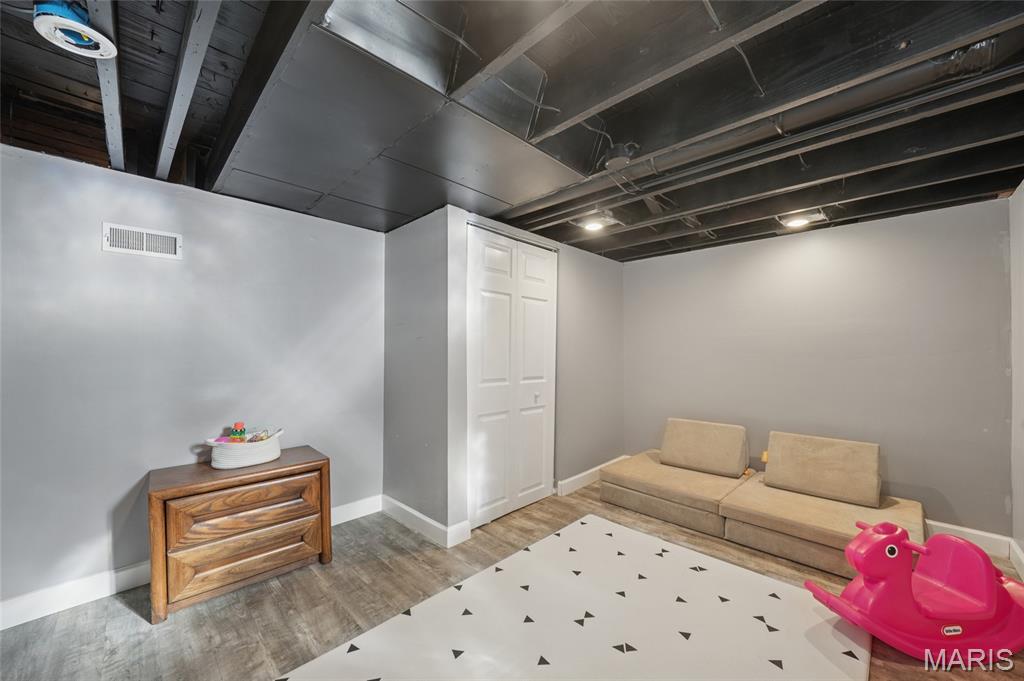 1105 North And South Road University City, MO 63130 - Photo 22 of 26