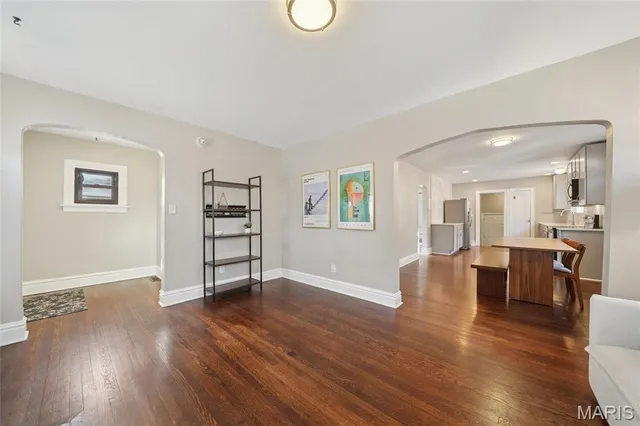 $257,900 | 1105 North And South Road, University City, MO 63130