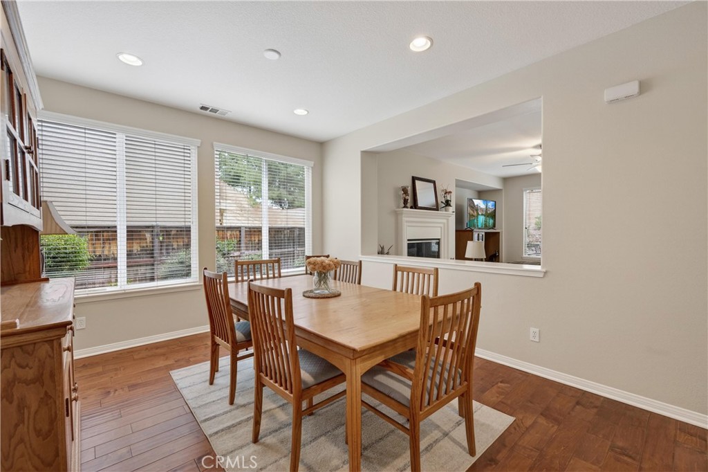 10798 Rosemary Way Corona, CA 92883 - Photo 12 of 48