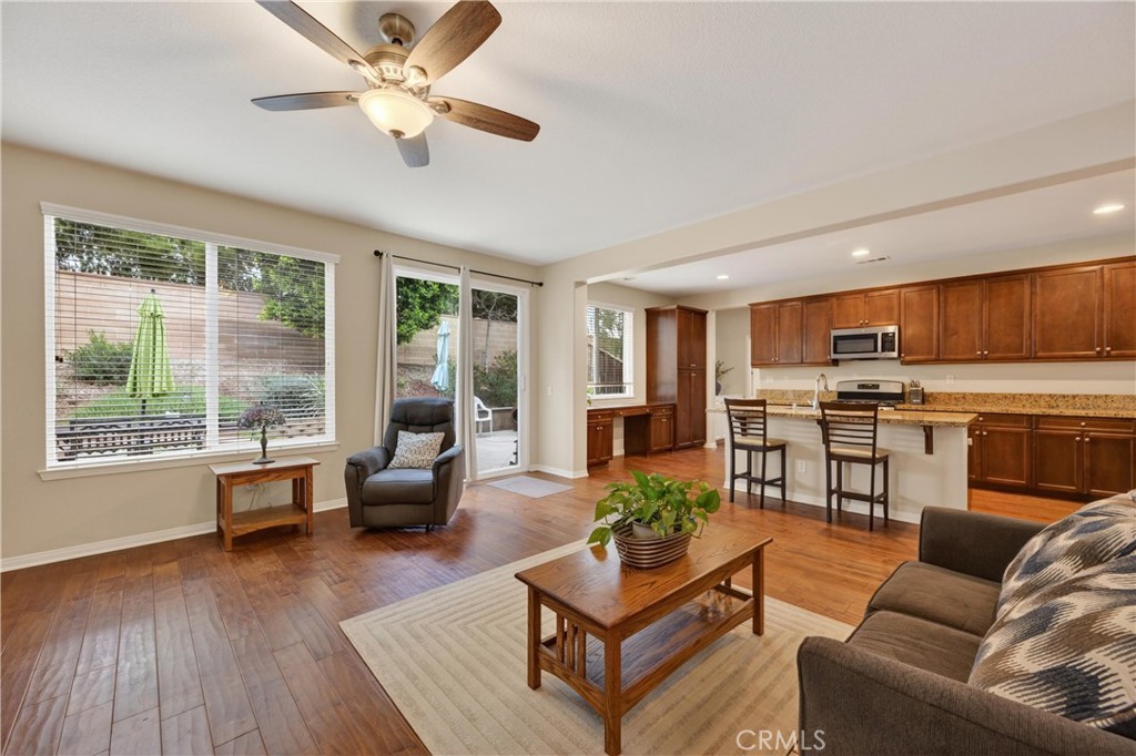 10798 Rosemary Way Corona, CA 92883 - Photo 16 of 48