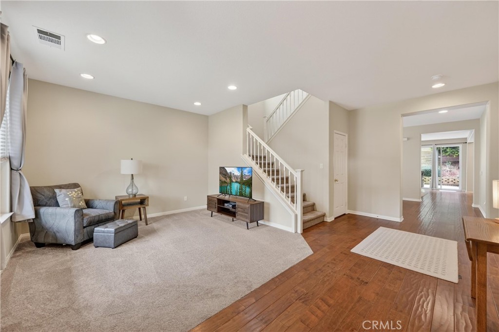 10798 Rosemary Way Corona, CA 92883 - Photo 8 of 48