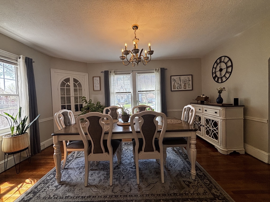 127 Melha Avenue Springfield, MA 01104 - Photo 17 of 41