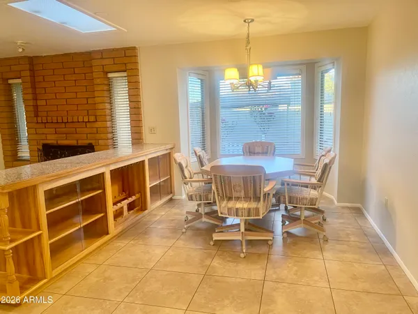 $2,650 | 508 East Angela Drive, Phoenix, AZ 85022