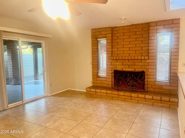 $2,650 | 508 East Angela Drive, Phoenix, AZ 85022
