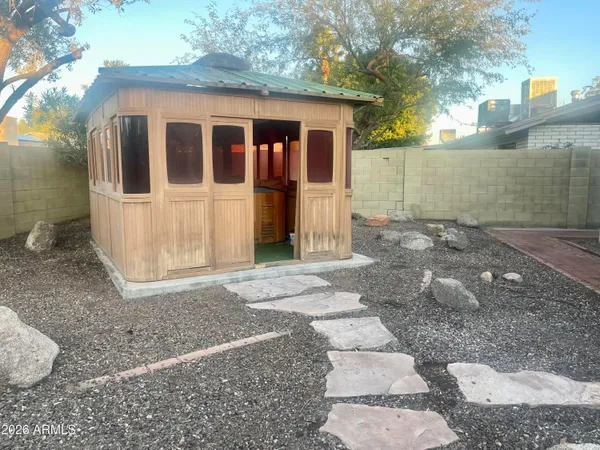 $2,650 | 508 East Angela Drive, Phoenix, AZ 85022