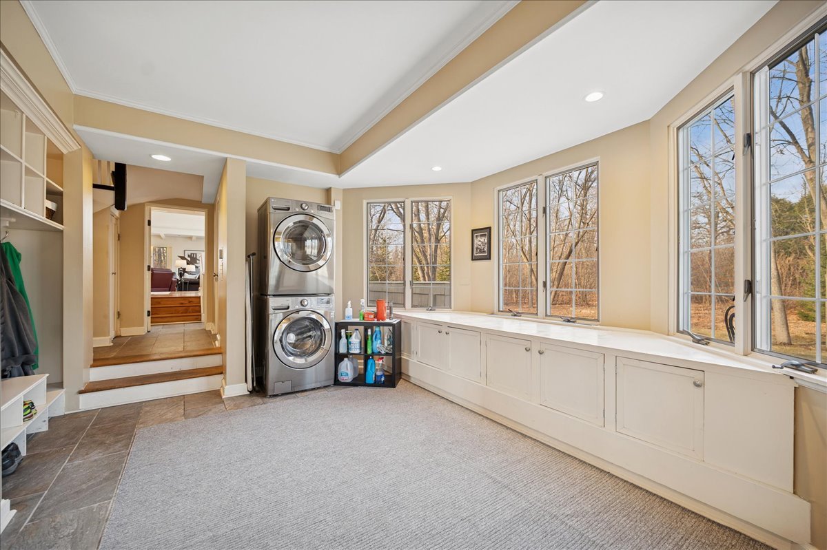 2085 Stirling Road Bannockburn, IL 60015 - Photo 20 of 48