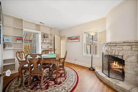 $1,500,000 | 2085 Stirling Road, Bannockburn, IL 60015