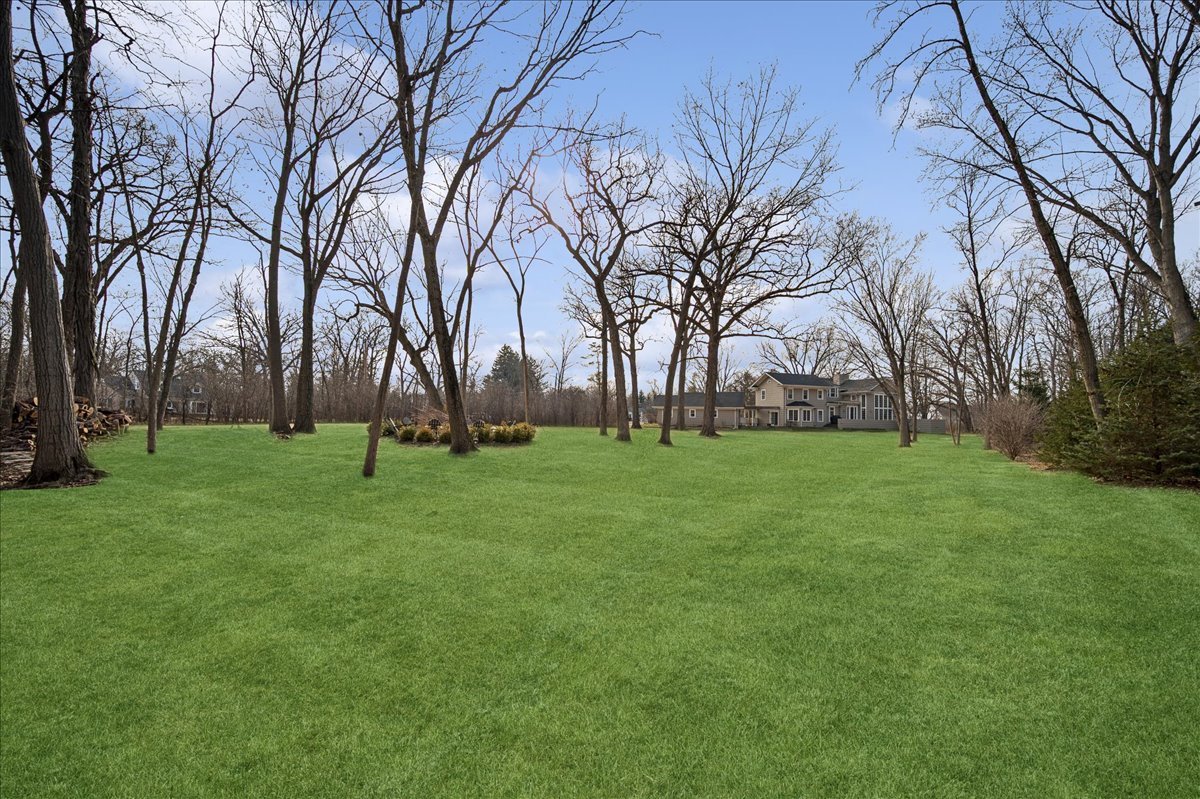 2085 Stirling Road Bannockburn, IL 60015 - Photo 42 of 48