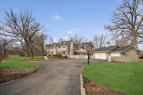 $1,500,000 | 2085 Stirling Road, Bannockburn, IL 60015