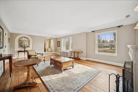 $1,500,000 | 2085 Stirling Road, Bannockburn, IL 60015