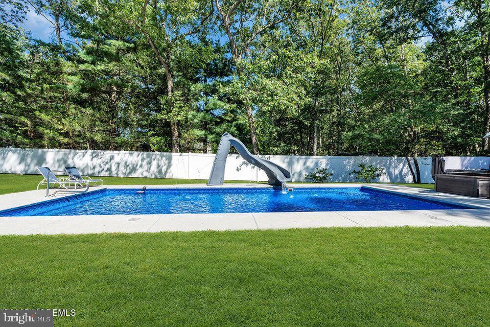 225 West Bird Village Road Jackson, NJ 08527 - Photo 48 of 66 a view of outdoor space and yard